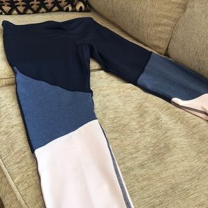 Color-block leggings